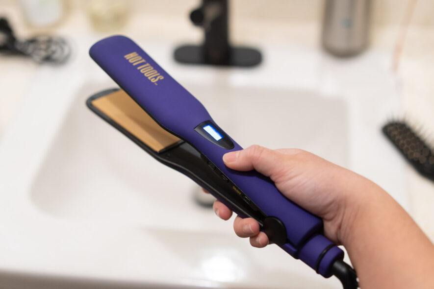 Hot Tools hair straightener