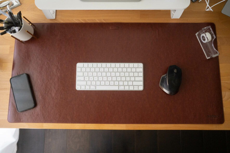 Nordik - vegan leather desk mat