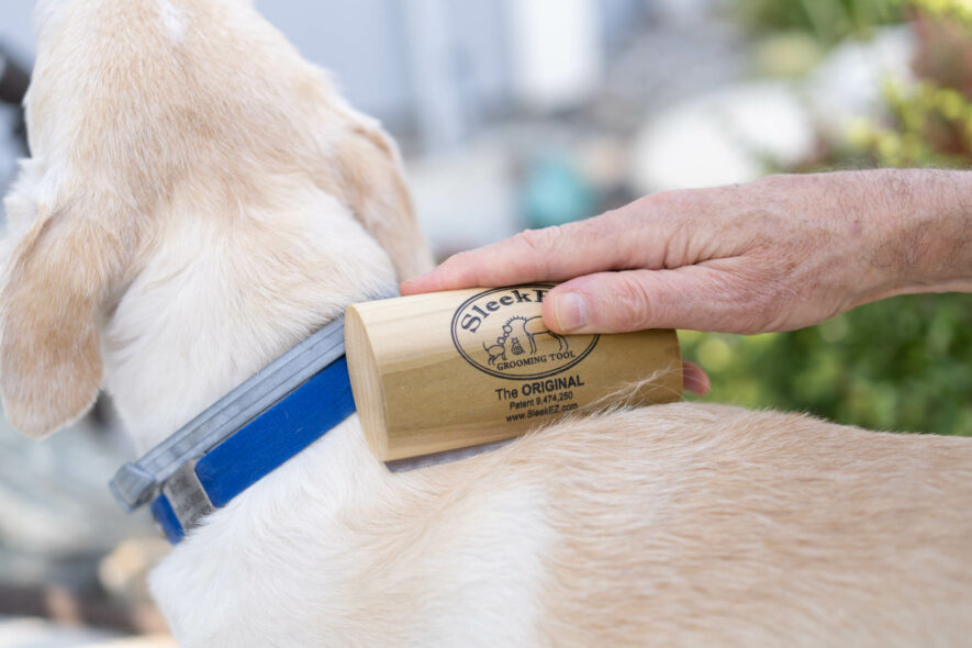 SleekEZ grooming tool