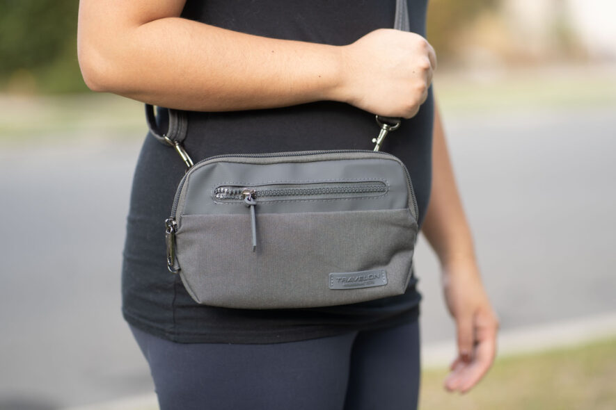 Travelon metro bag
