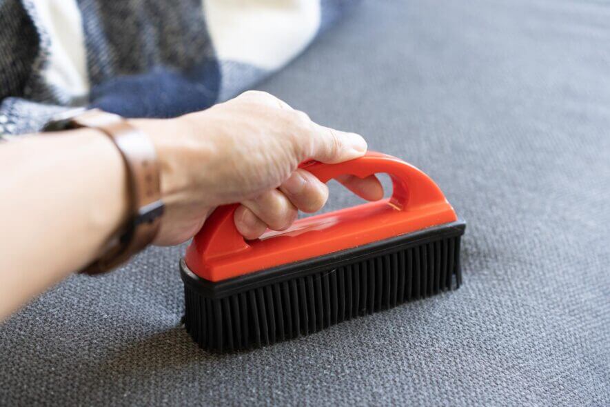 Vitazoo pet hair brush